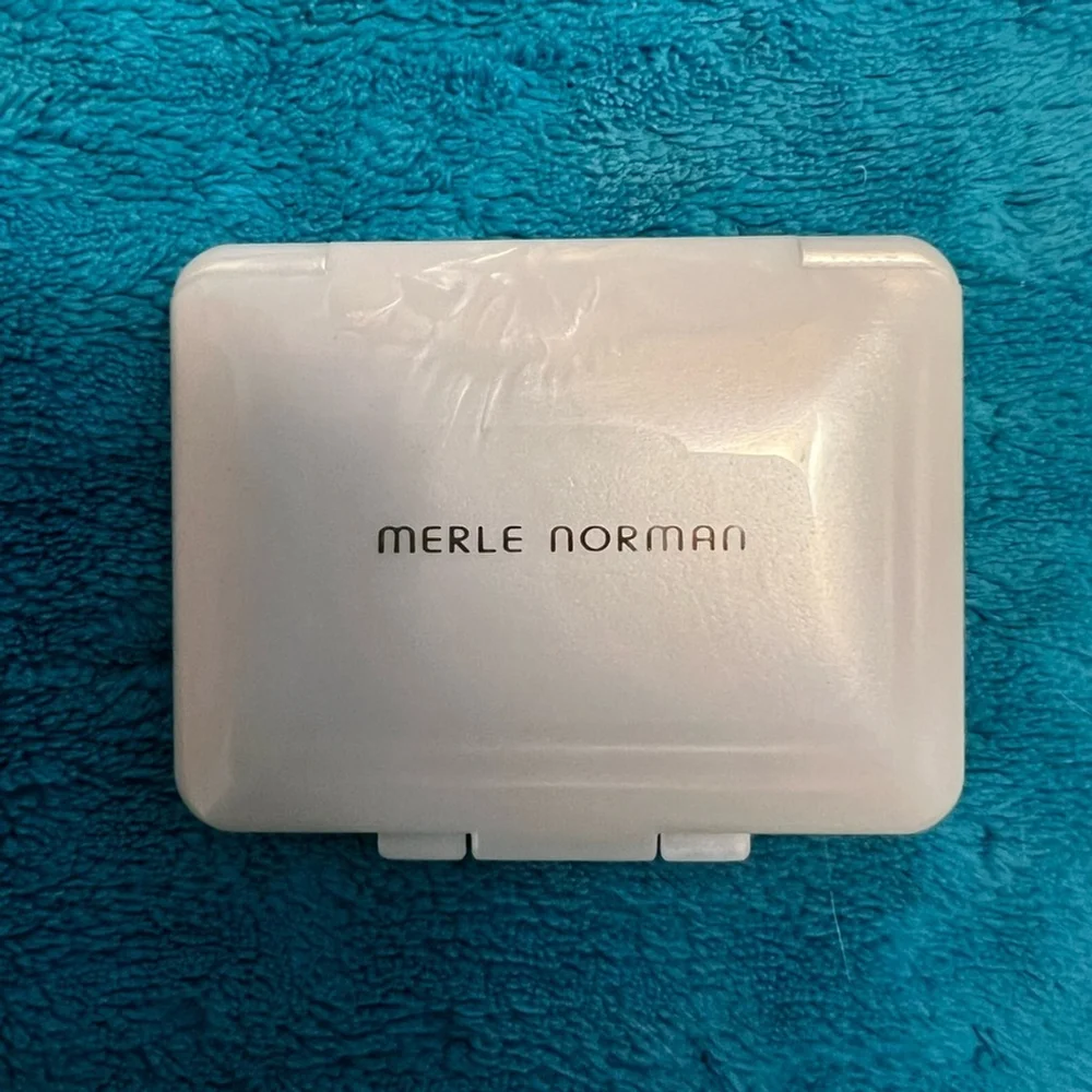 Merle Norman Luxiva Creamy Concealer-Shade CINNAMON-NWOB